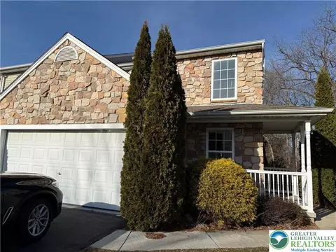 4141 Walter Rd, Bethlehem, PA 18020