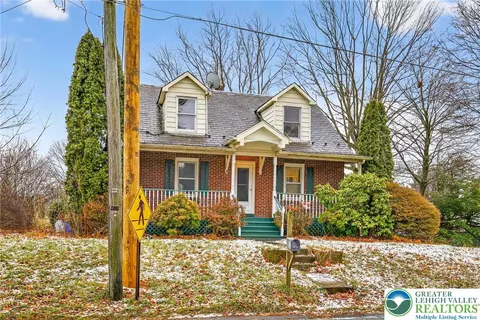 3540 Carter Rd, Bethlehem, PA 18020