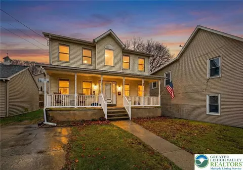 124 Garibaldi Ave, Roseto, PA 18013