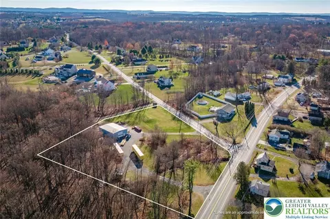 102 E Moorestown Rd, Bushkill Twp, PA 18091 photo 11