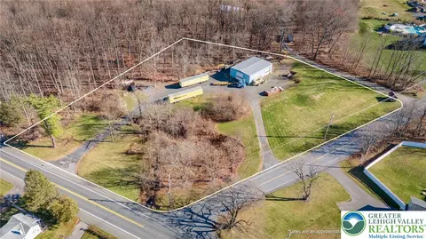 102 E Moorestown Rd, Bushkill Twp, PA 18091 photo 10