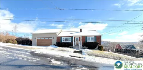 1345 New Jersey Ave, Hellertown, PA 18055