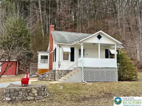 341 Berger Creek Rd, Lehighton, PA 18235