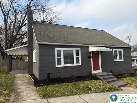 32 N Front St, Coplay, PA 18037