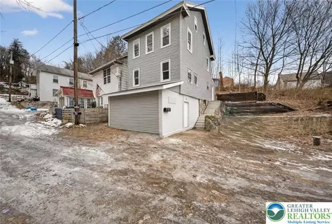 51 Spring St, Lehighton, PA 18235