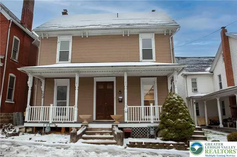 30 2nd St #30-32, Slatington, PA 18080