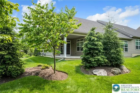 Exterior - 3697 Cottage Dr, Bethlehem, PA 18020 photo 3 of 3