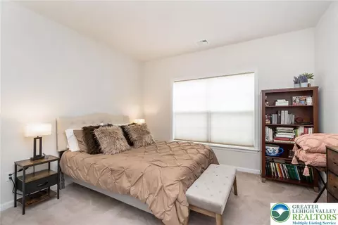 Bedroom - 3697 Cottage Dr, Bethlehem, PA 18020 photo 1 of 2