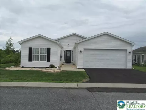 891 Biltmore Ave, Easton, PA 18040