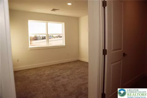 Bedroom - 3102 Moyer Rd, Hellertown, PA 18055 photo 7 of 10