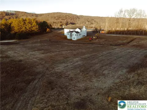 Exterior - 3102 Moyer Rd, Hellertown, PA 18055 photo 3 of 3