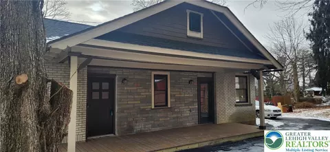 425 Pine St #REAR, Catasauqua, PA 18032