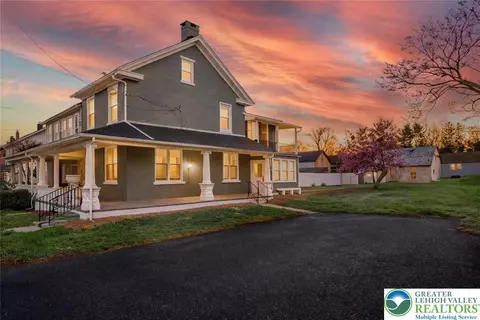 2213 Village Rd, Orefield, PA 18069