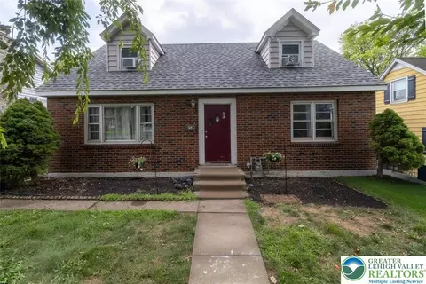 1524 Bushkill St, Easton, PA 18042