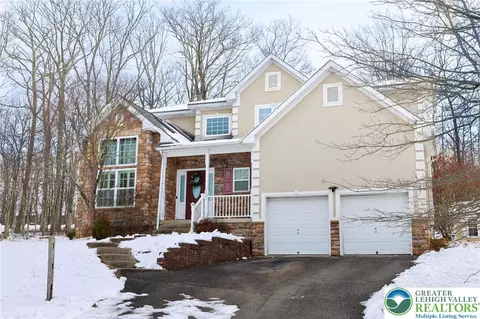 5129 Hemlock Ln, Lehman Twp, PA 18371