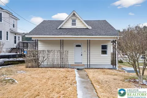 2375 E Lizard Creek Rd, Lehighton, PA 18235