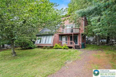 7646 Rainbow Dr, Coolbaugh Twp, PA 18466