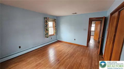 Bedroom - 325 E Walnut St, Hellertown, PA 18055 photo 4 of 8