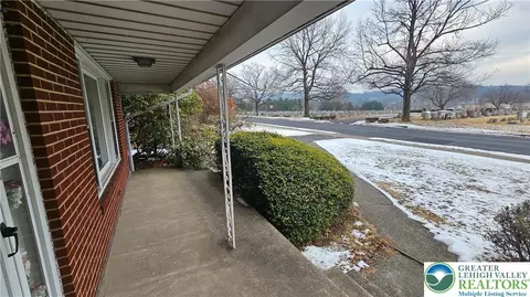 Exterior - 325 E Walnut St, Hellertown, PA 18055 photo 5 of 13