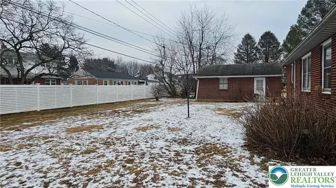 Exterior - 325 E Walnut St, Hellertown, PA 18055 photo 12 of 13