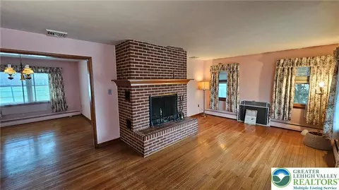 Living - 325 E Walnut St, Hellertown, PA 18055 photo 1 of 7