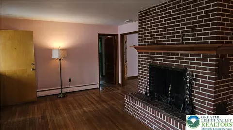 Living - 325 E Walnut St, Hellertown, PA 18055 photo 5 of 7