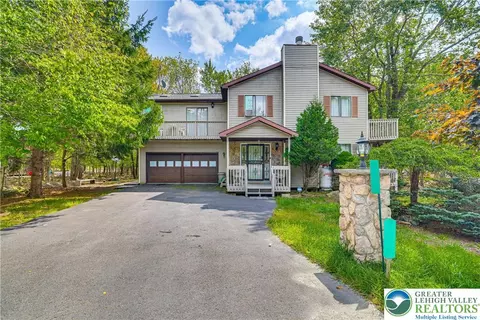 7901 Sleepy Hollow Dr, Coolbaugh Twp, PA 18466