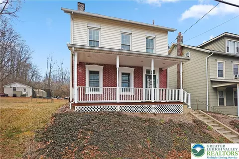 337 W Main St, Bath, PA 18014