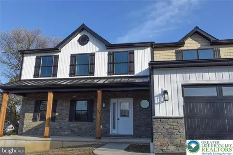 217 E Wilson Ave, Wernersville, PA 19565