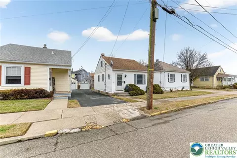 828 Miller St, Easton, PA 18042