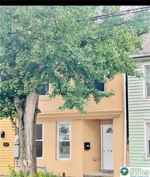 731 N Front St, Allentown, PA 18102