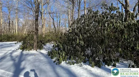 Oakland Drive, Kidder Twp, PA 18210