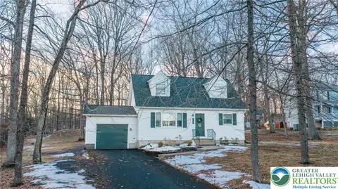 21 Lenape Dr, East Stroudsburg, PA 18302