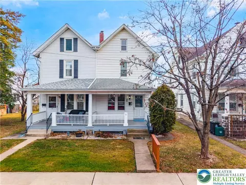 29 S 6th St, Quakertown, PA 18951