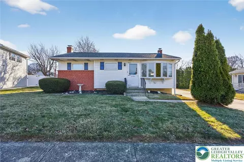 1824 Hilltop Ter, Bethlehem, PA 18018