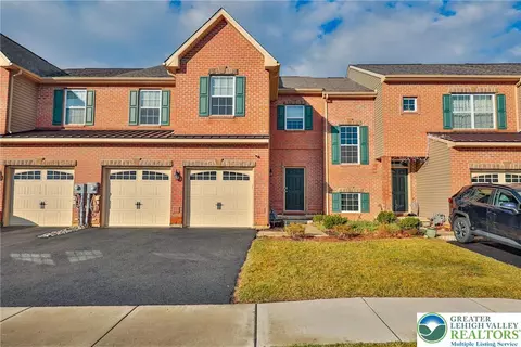 4329 Beech Dr, Nazareth, PA 18064