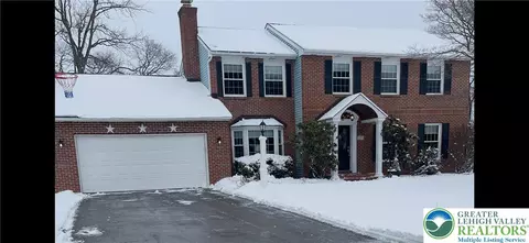7088 Limerick Sq, Bethlehem, PA 18017