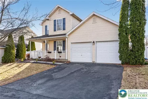 275 Crown Dr, Easton, PA 18040