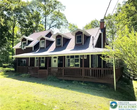 143 Cathleen Dr, East Stroudsburg, PA 18302