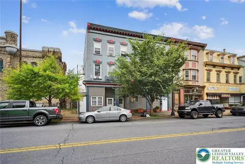 679 Northampton St, Easton, PA 18042