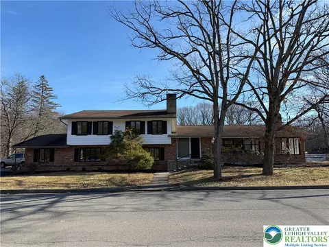 123 Eisenhower Blvd, Bangor, PA 18013