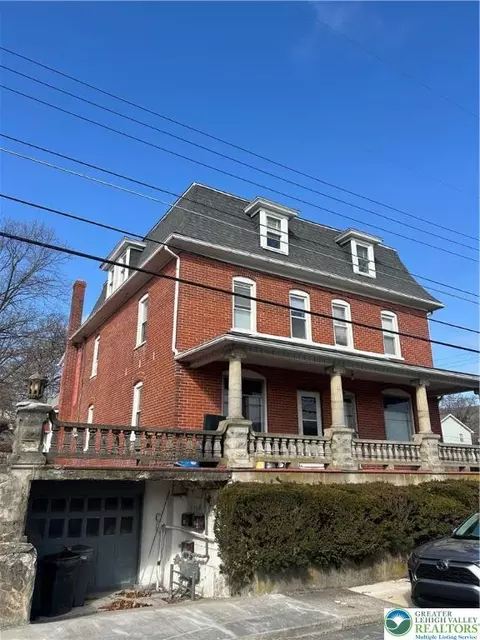 412 Pennsylvania Ave, Roseto, PA 18013