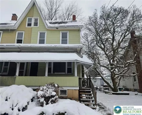 321 Washington St, Walnutport, PA 18088