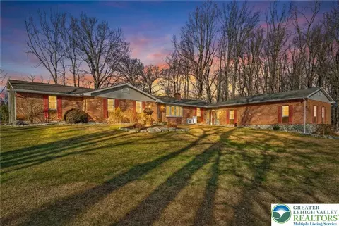 978 Totts Gap Rd, Bangor, PA 18013
