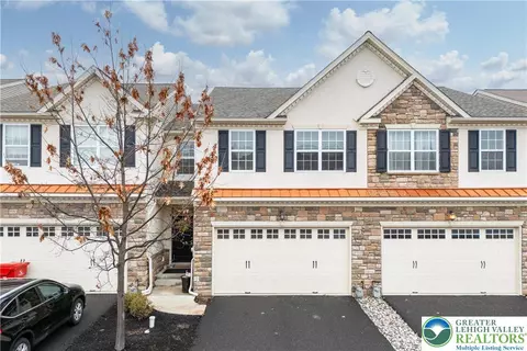 3513 Lenape Ln, Emmaus, PA 18049