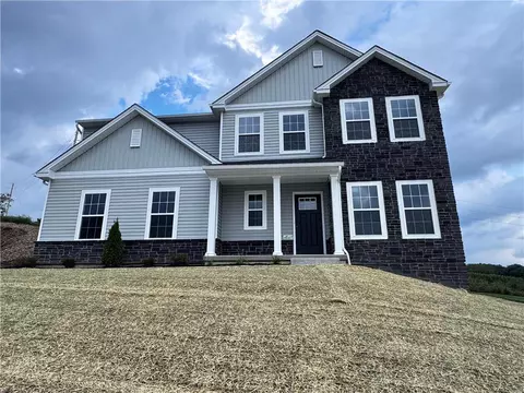 4869 Farrcroft Dr #85B, Forks Twp, PA 18078
