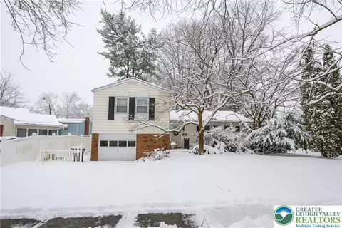 2529 Hampshire Rd, Bethlehem, PA 18017