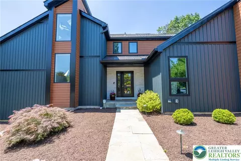 1488 Shelburne Ct, Allentown, PA 18104