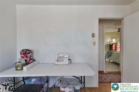 536 Carol Ln, Bath, PA 18014 photo 33