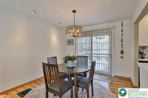 536 Carol Ln, Bath, PA 18014 photo 11
